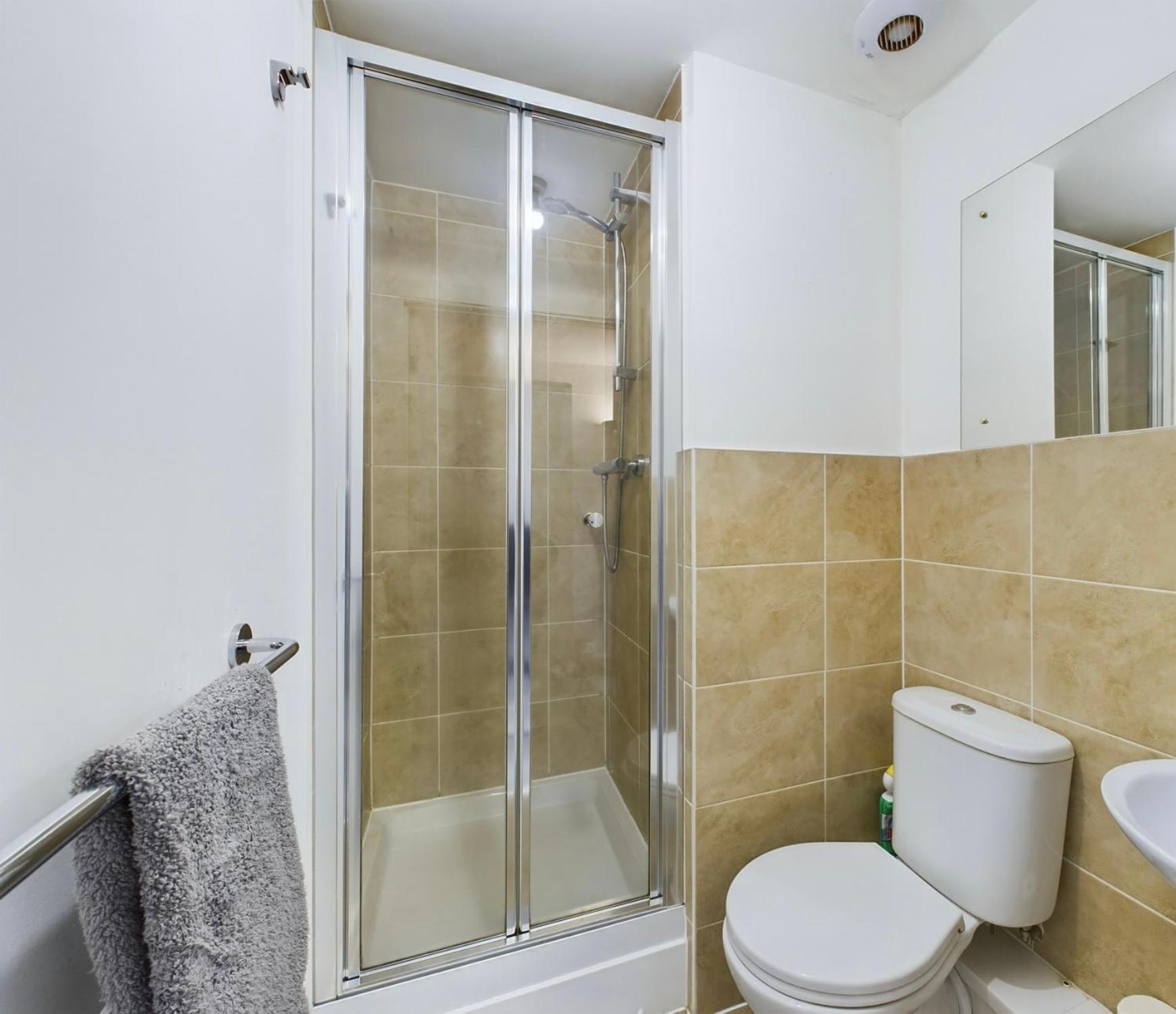 Modern 2 Bed City Apartment With Private Parking Swansea Dış mekan fotoğraf