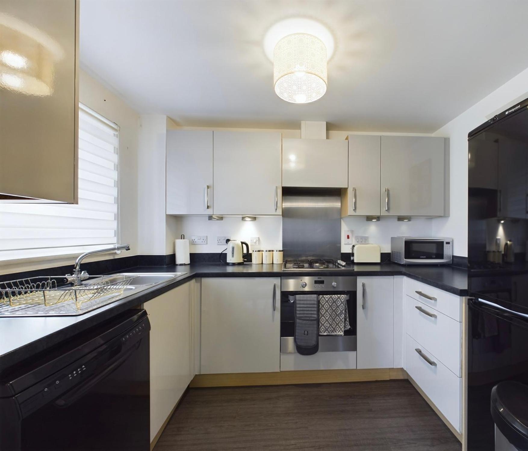 Modern 2 Bed City Apartment With Private Parking Swansea Dış mekan fotoğraf